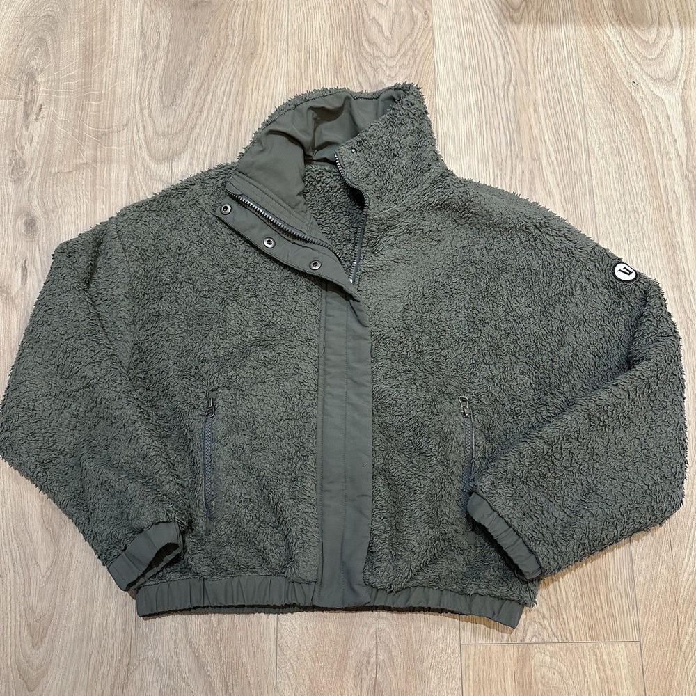 Vuori Women's Cozy High Pile Sherpa Fleece Jacket Dusty Pine Size XS